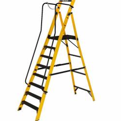 Werner Youngman Megastep Fibreglass Stepladder 8 Tread 30090818 